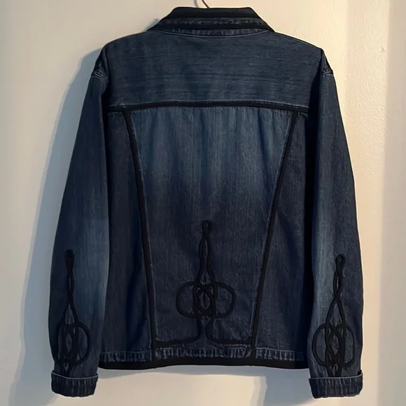 Chico’s Denim Jacket Size 2 (US 14-16) Embroidered - Picture 3 of 6